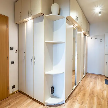 Daire 1bdrm Downtown *