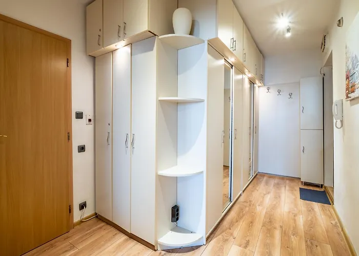 Daire 1bdrm Downtown *