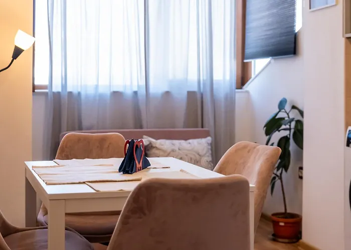 1bdrm Downtown * Varna